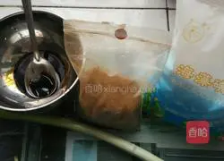 Illustration of how to make wontons 2