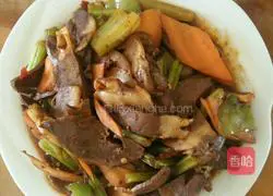 Illustration of home-style fried pig heart steamed cake 5