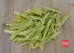 Illustration of how to make pumpkin pattern steamed buns 3