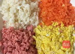 Illustration of how to make Sixi dumplings 3