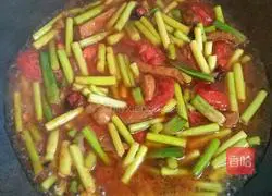 Stir-fried bacon Illustration of how to make cakes 9