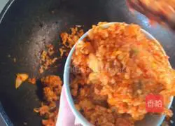 Illustration of homemade spicy cabbage fried rice 9