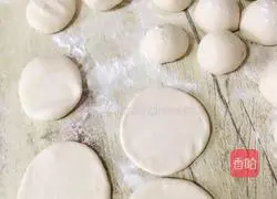 Illustration of how to make carrot vermicelli buns 3