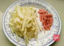 Illustration of how to make fried noodles with sauce 2