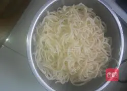 Illustration of how to make fried noodles 2
