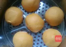 Illustration of how to make pumpkin steamed buns 8