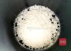 Illustration of how to make black bean rice 4