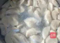 Illustration of how to make dumplings stuffed with white radish 17