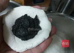 Illustration of how to make black sesame glutinous rice balls 13