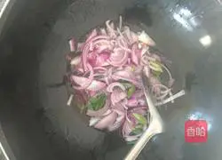 Illustration of how to make fried noodles with shrimps 9