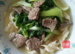 Illustration of how to make pork liver and green vegetable noodles 7