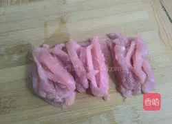 Illustration of how to make braised bean sprouts and shredded pork cakes 3