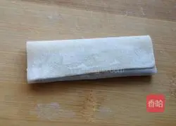 Illustration of how to make wonton skin pot stickers 6