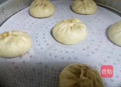 Illustration of how to make pork buns 14