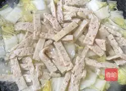 Illustration of how to make meatloaf soup 5