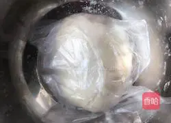 Illustration of how to make leek, egg and shrimp skin dumplings 2