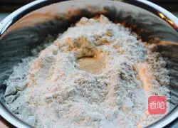 Illustration of how to make green onion and pork buns 2