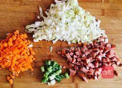 Illustration of how to make fried rice 1