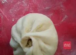 Illustration of how to make corn stuffed buns 12