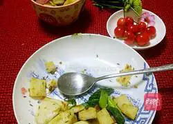 Illustration of how to make cumin fried steamed buns 7