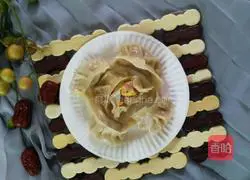 Illustration of how to make carrot, corn, mushroom and meat dumplings 9