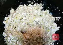 Vegetarian buns Illustration of how to do it 4