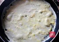 Illustration of how to make egg pancake sausage 7