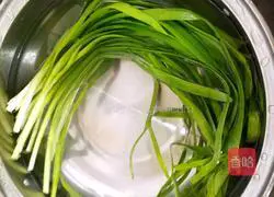 Chive egg pancake Practice illustration 1