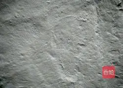 Knife Illustration of how to make steamed scallion pancakes 4