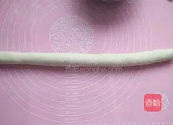 Illustration of how to make cabbage and spicy meat dumplings 8