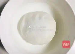 Illustration of how to make glutinous rice balls stuffed with spinach and eggs 5