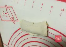 Sesame and Salt and Pepper Biscuits Illustration of how to do it 5