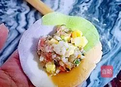 Illustration of how to make mixed vegetable dumplings 7