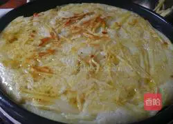 Illustration of how to make potato shredded cake 5