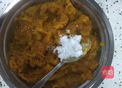 Illustration of how to make pumpkin rose steamed buns 4