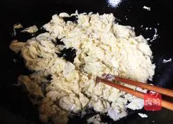 Illustration of home-style leek and egg dumplings 3