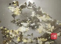 Illustration of how to make pickled cabbage fried rice 4