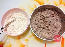 Illustration of how to make two-color steamed buns 3