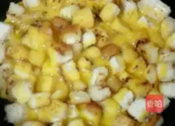 How to make cheese golden steamed buns Illustration 4