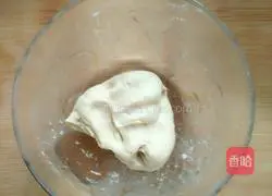 Illustration of how to make steamed buns filled with fermented wine, red dates and white fungus 2