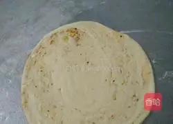 Illustration of how to make fried pancake 8