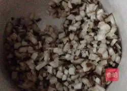 Illustration of how to make two-color dumplings 5