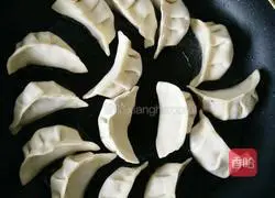 Illustration of how to make ice flower dumplings 7