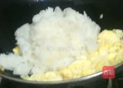 Egg Fried Rice Recipe Illustration 5