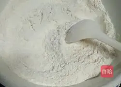 Illustration of how to make green onion steamed buns 1