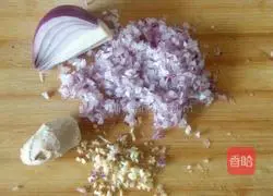 Illustration of how to make pork ribs buns 3