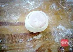 Illustration of making double-layered double-stuffed buns 15