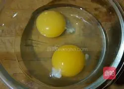 Illustration of how to make bean omelette 3