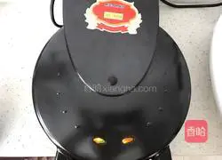 Electric baking pan chestnuts Illustration of how to do it 3