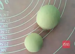 Illustration of how to make cartoon steamed buns 3